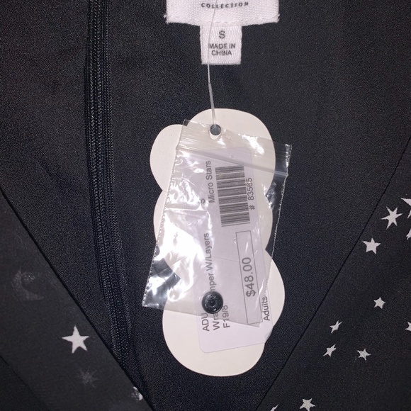 LE LIS Collection Black&White Star Romper - Picture 3 of 3